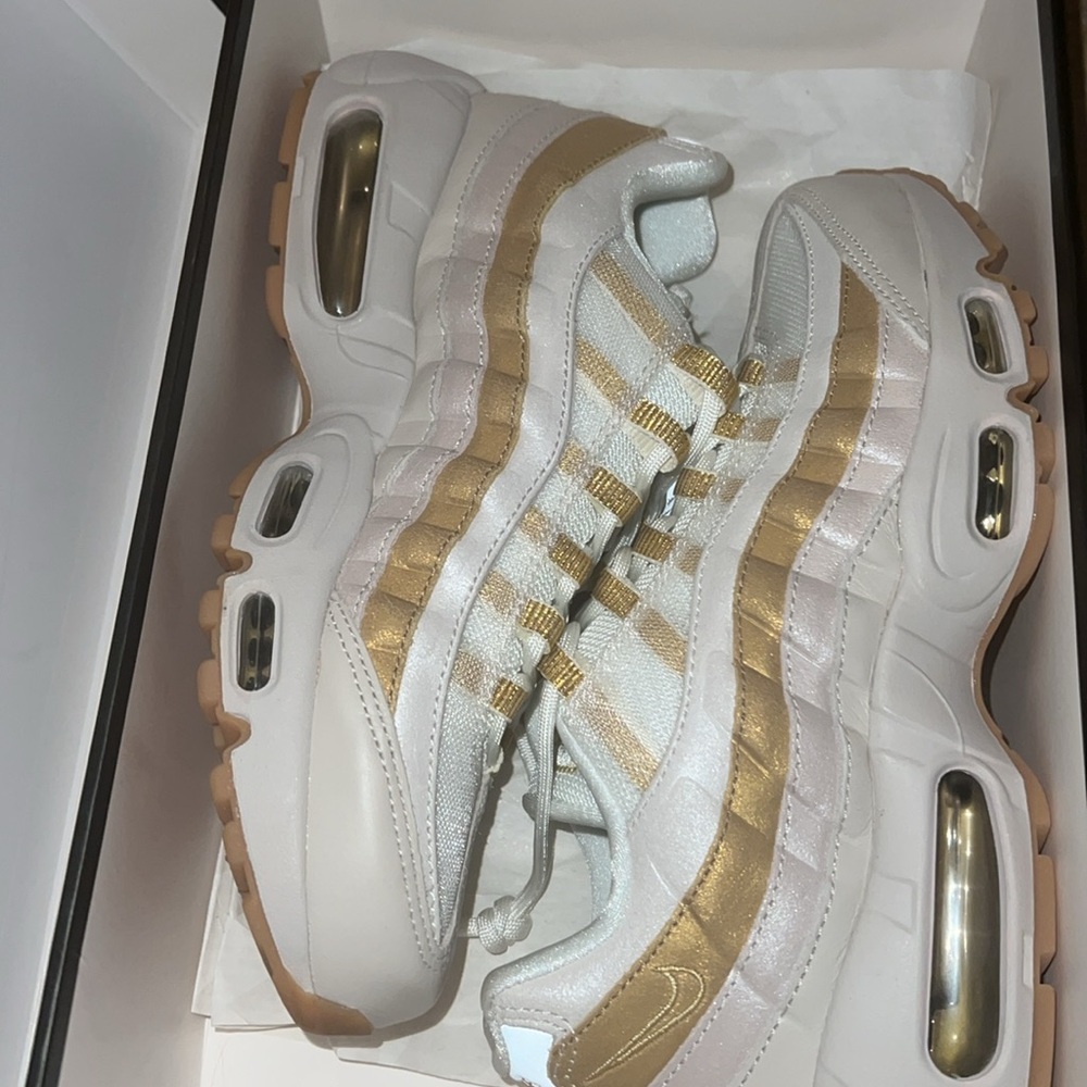NIKE Air Max 95